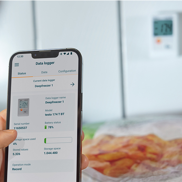 Testo 0572 1742 01 174T BT Akıllı Sıcaklık Kayıt Datalogger Cihazı | Beyaz